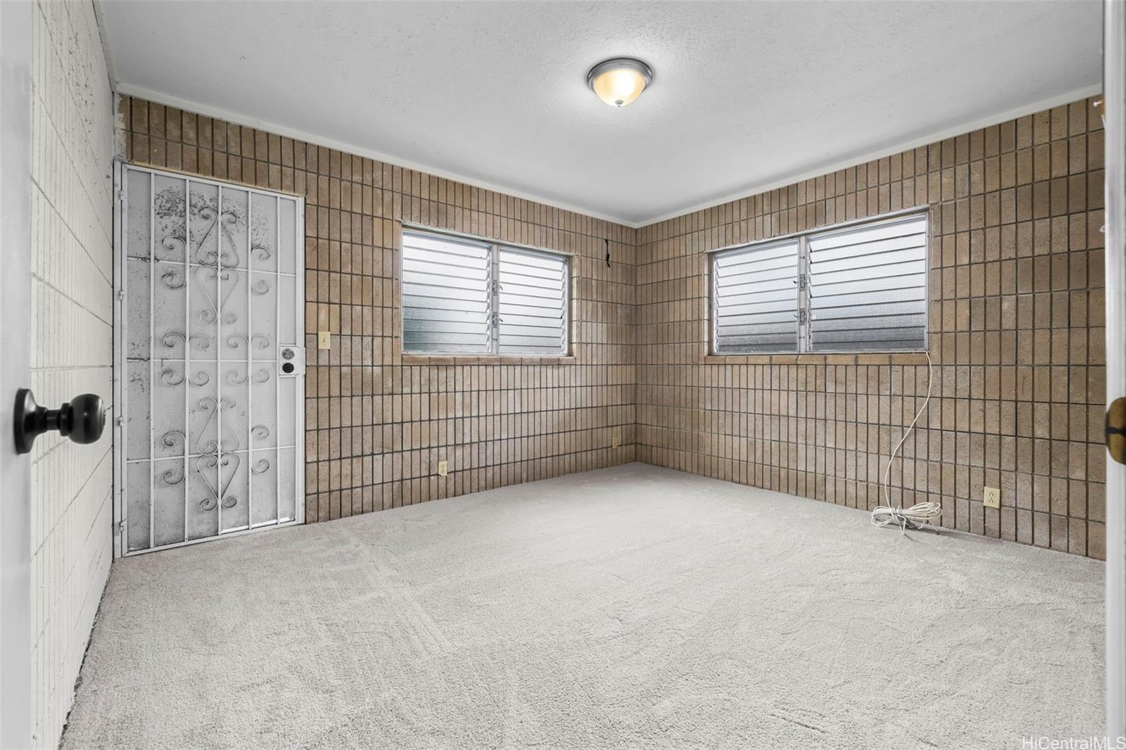 2325/2327 Round Top Drive Honolulu - Multi-family - photo 20 of 25