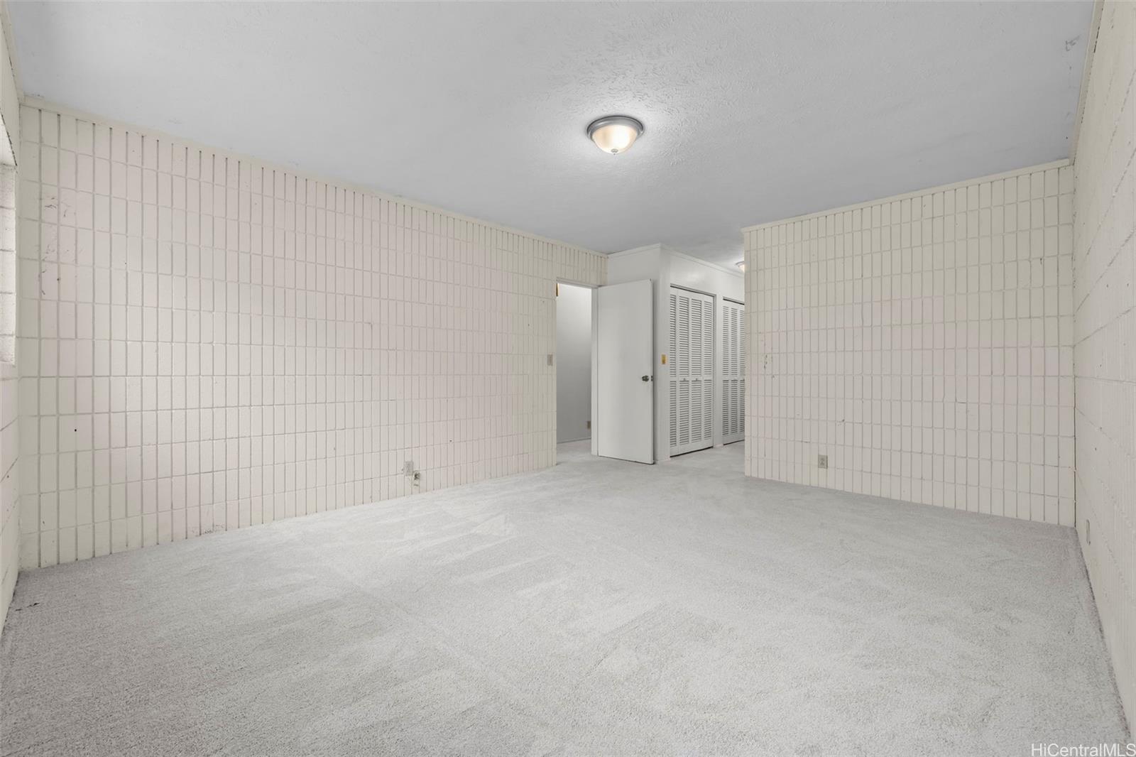 2325/2327 Round Top Drive Honolulu - Multi-family - photo 22 of 25