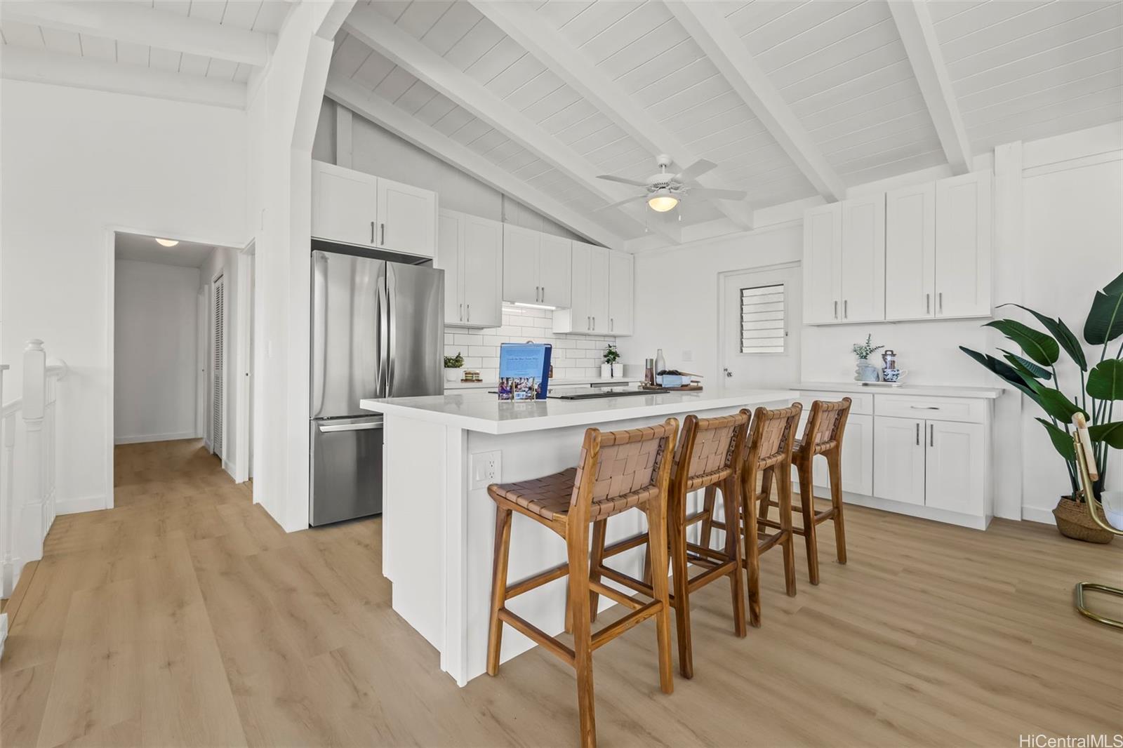 2325/2327 Round Top Drive Honolulu - Multi-family - photo 6 of 25