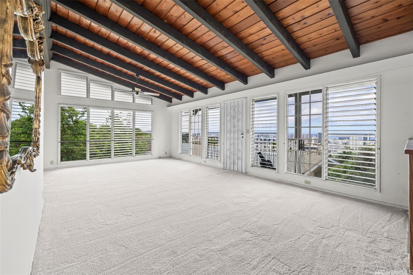 2325/2327 Round Top Dr Honolulu - Multi-family - photo 25 of 25