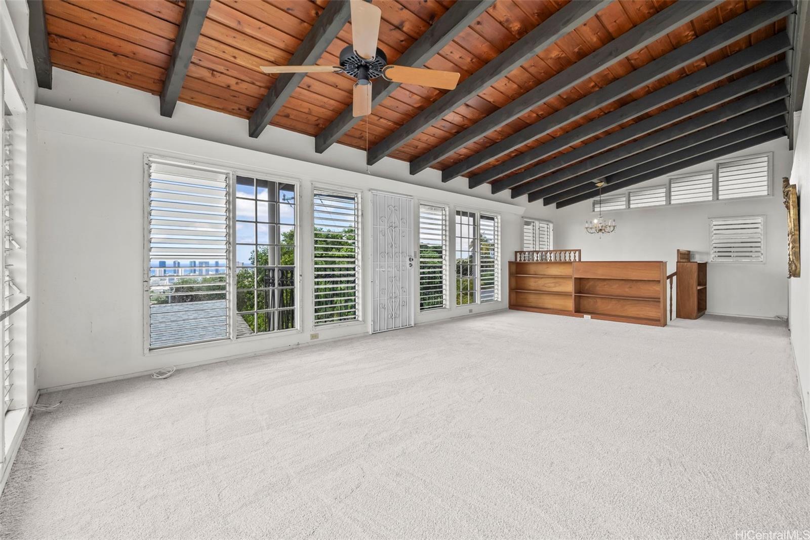 2327  Round Top Drive Makiki Heights, Honolulu home - photo 3 of 19