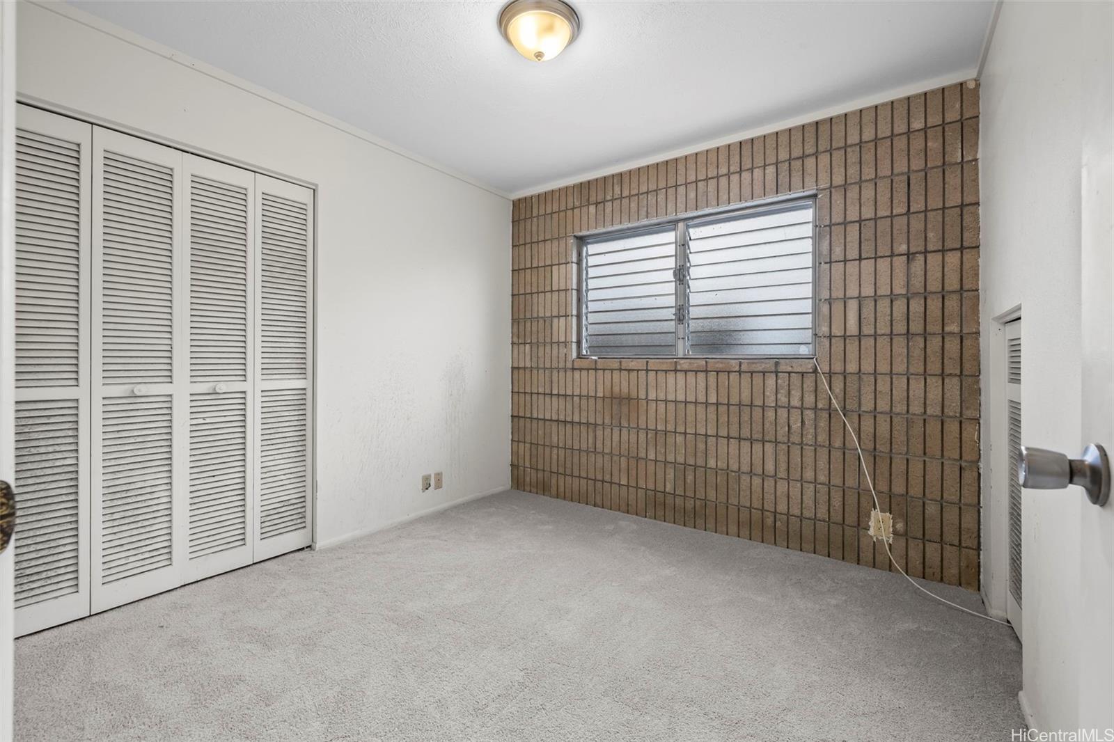 2327  Round Top Dr Makiki Heights, Honolulu home - photo 6 of 22