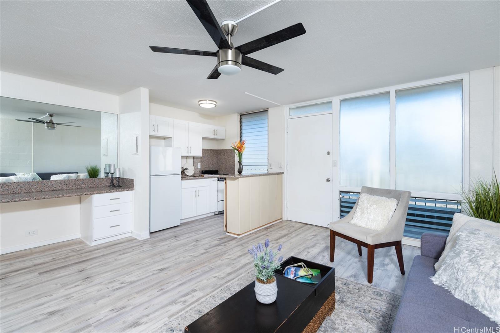 Kuahine The 304, 2328 Sea View Ave, Honolulu Manoalower condo Sold