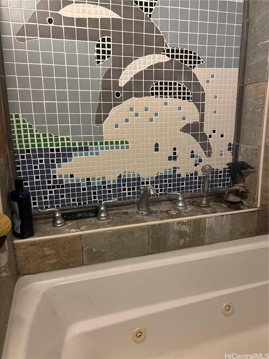 Marco Polo Apts condo # 1008, Honolulu, Hawaii - photo 14 of 17