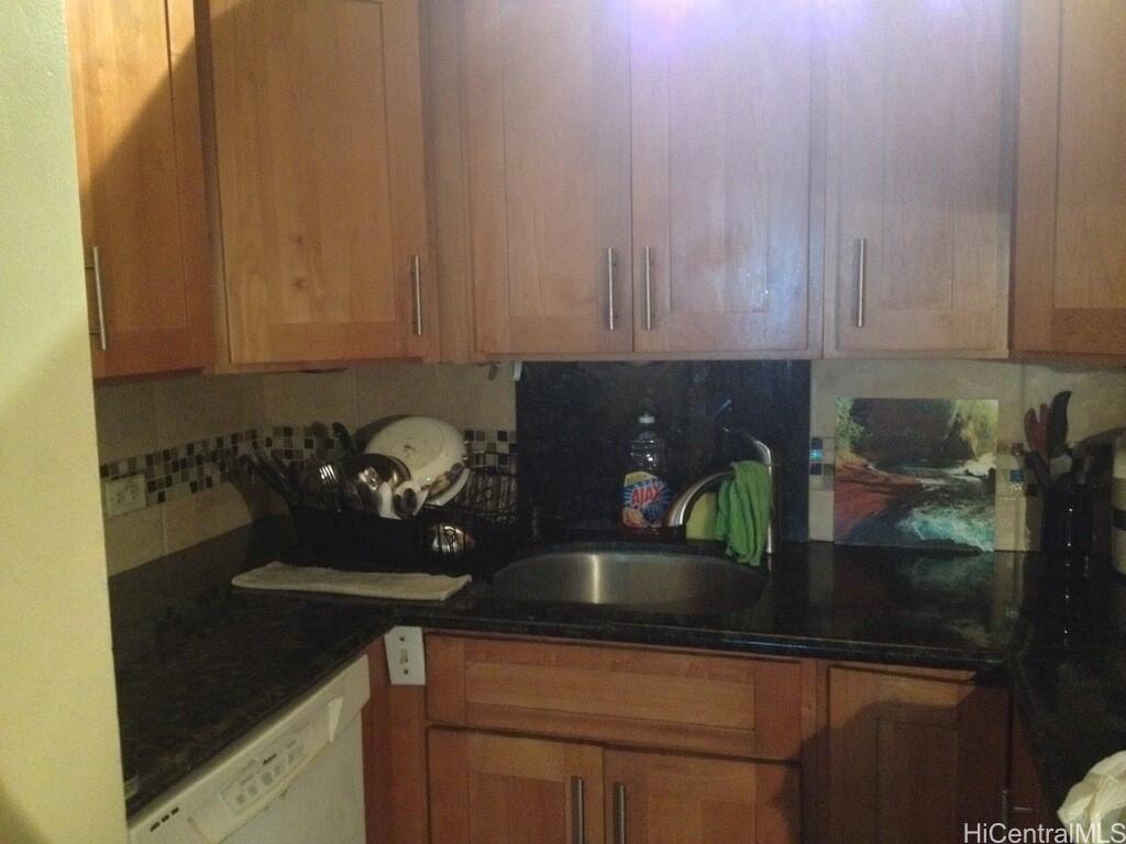 2333 Kapiolani Blvd Honolulu - Rental - photo 10 of 17