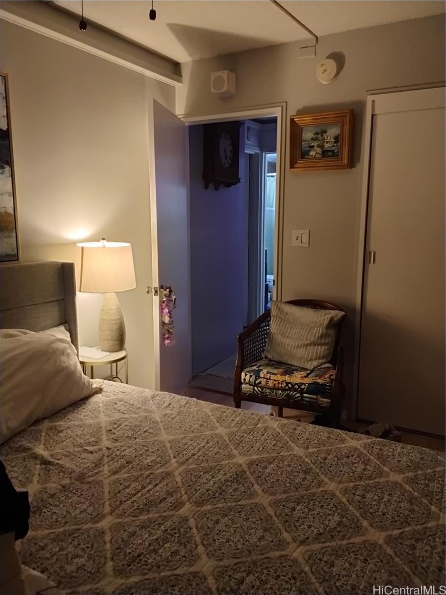 2333 Kapiolani Blvd Honolulu - Rental - photo 10 of 16