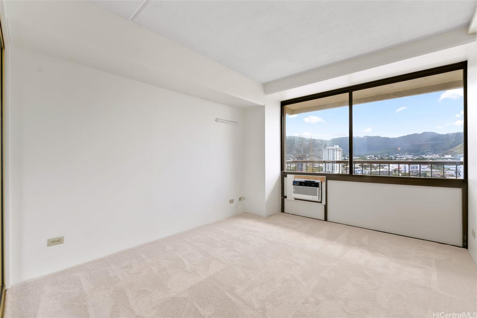 Marco Polo Apts condo # 1301, Honolulu, Hawaii - photo 11 of 25