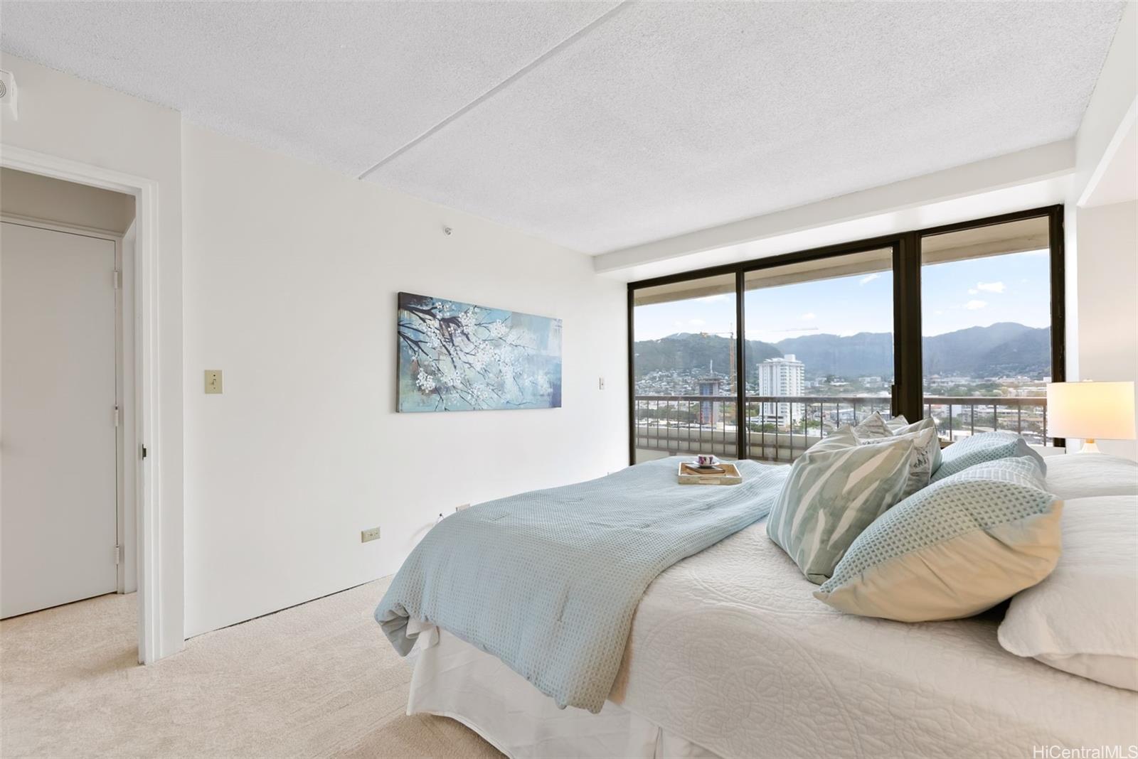 Marco Polo Apts condo # 1301, Honolulu, Hawaii - photo 9 of 25