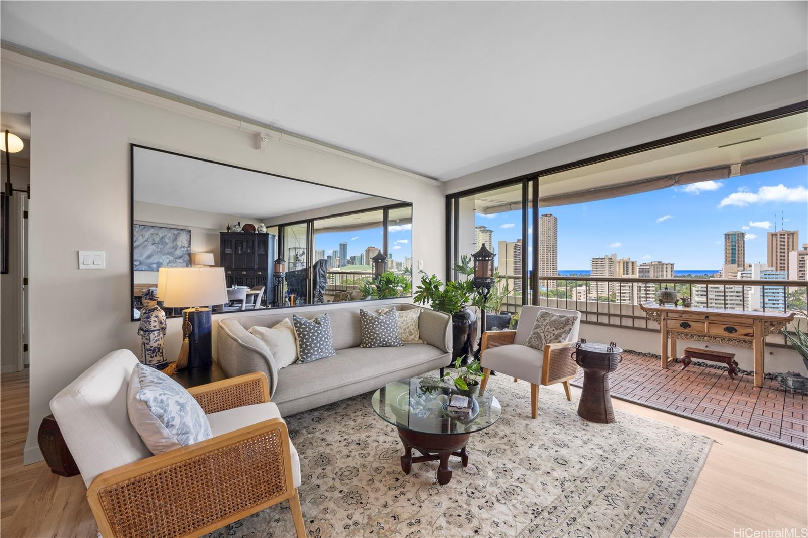 Marco Polo Apts condo # 1410, Honolulu, Hawaii - photo 7 of 25