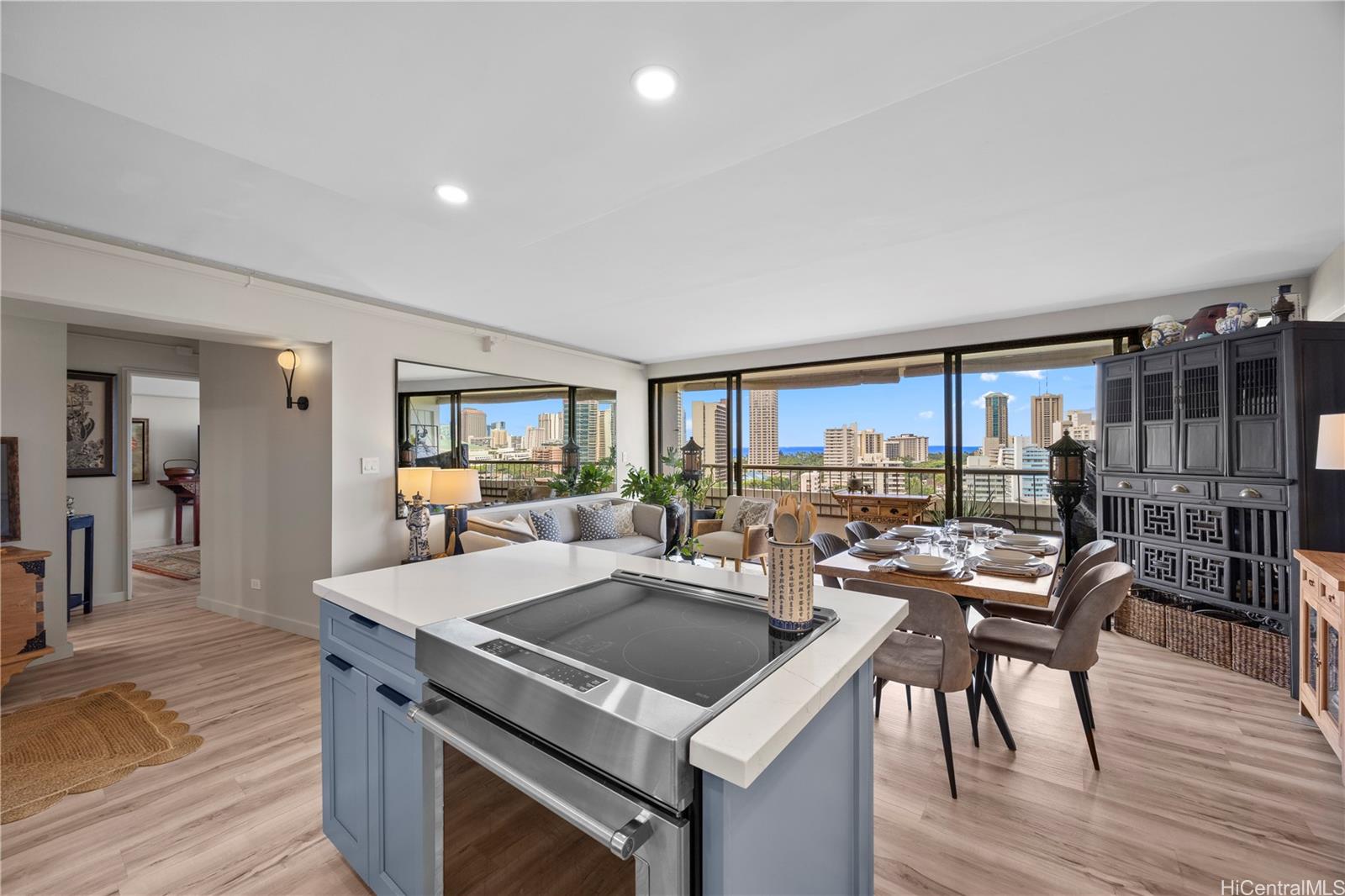 Marco Polo Apts condo # 1410, Honolulu, Hawaii - photo 10 of 25