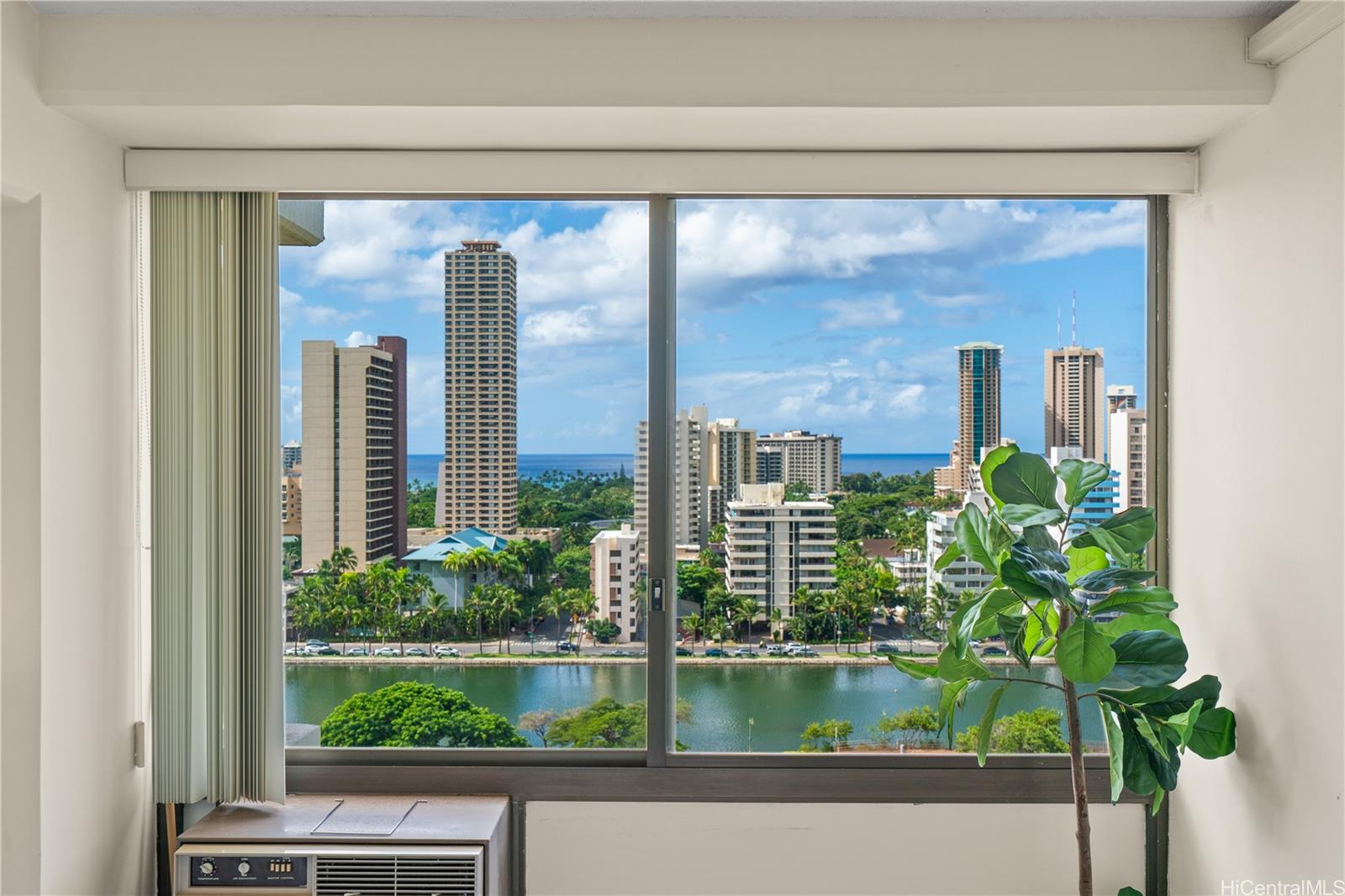 Marco Polo Apts condo # 1509, Honolulu, Hawaii - photo 12 of 25