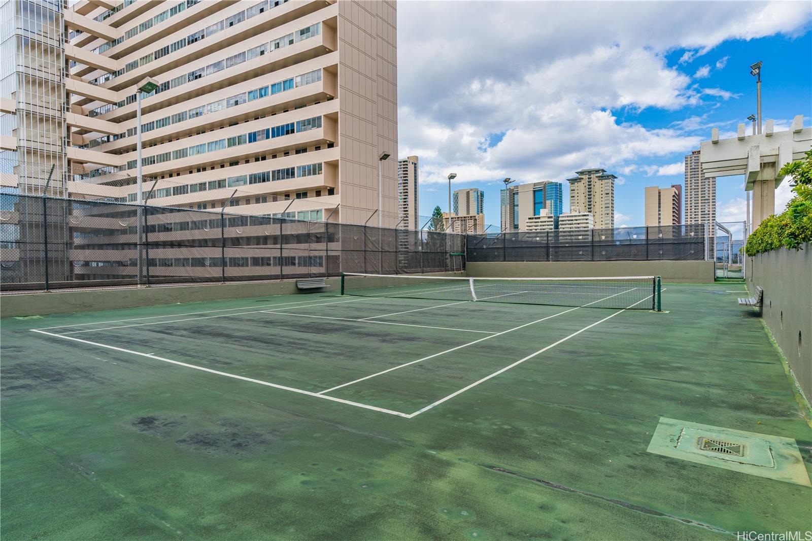 Marco Polo Apts condo # 1509, Honolulu, Hawaii - photo 20 of 25