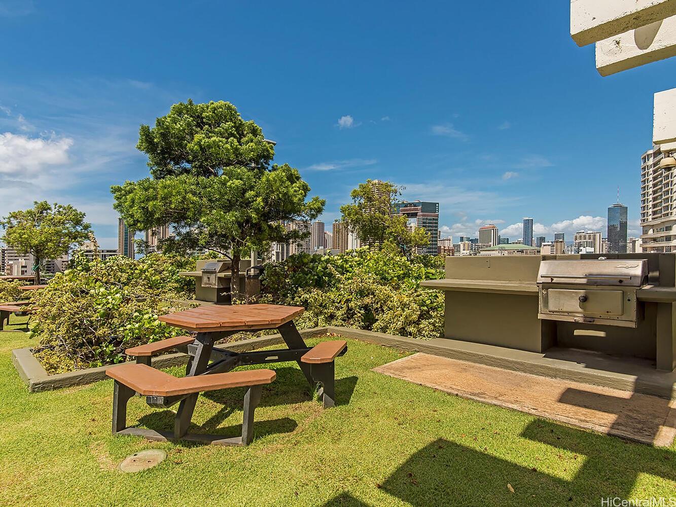 Marco Polo Apts condo # 1606, Honolulu, Hawaii - photo 15 of 17