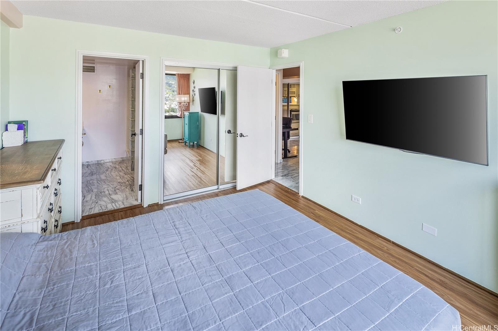 Marco Polo Apts condo # 1607, Honolulu, Hawaii - photo 14 of 21