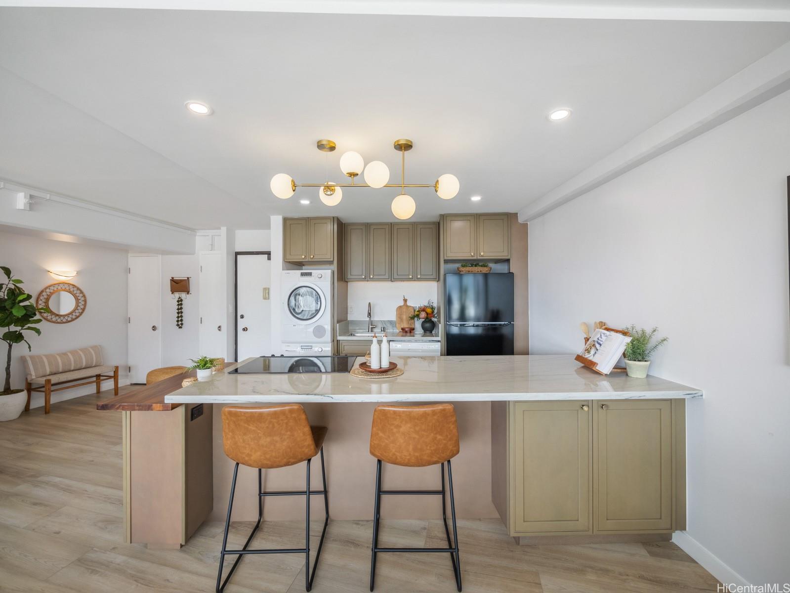 Marco Polo Apts condo # 1803, Honolulu, Hawaii - photo 4 of 18