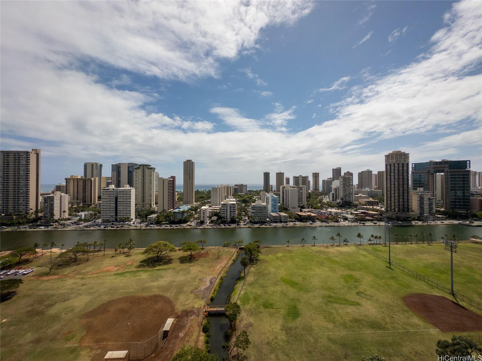 Marco Polo Apts condo # 2211, Honolulu, Hawaii - photo 4 of 21