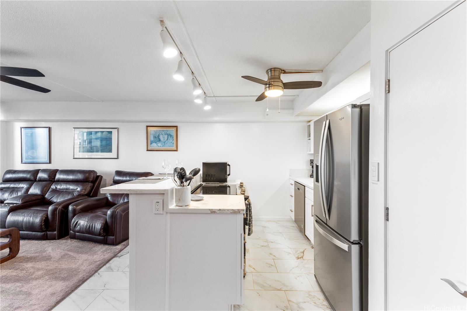 Marco Polo Apts condo # 2216, Honolulu, Hawaii - photo 9 of 25