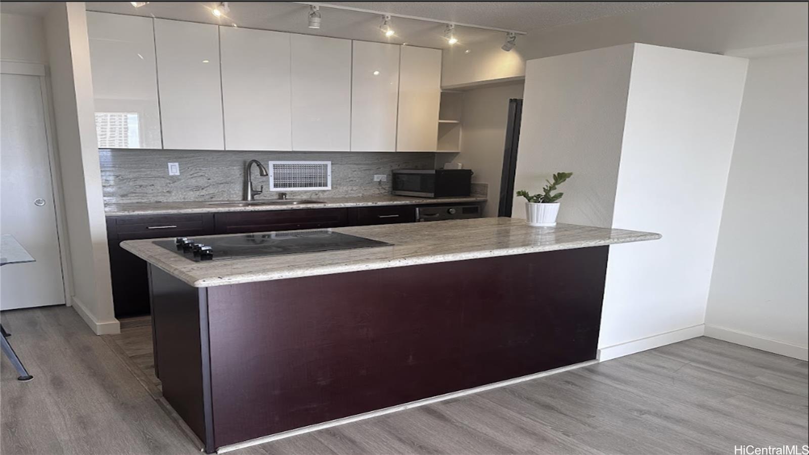 Marco Polo Apts condo # 2609, Honolulu, Hawaii - photo 8 of 25