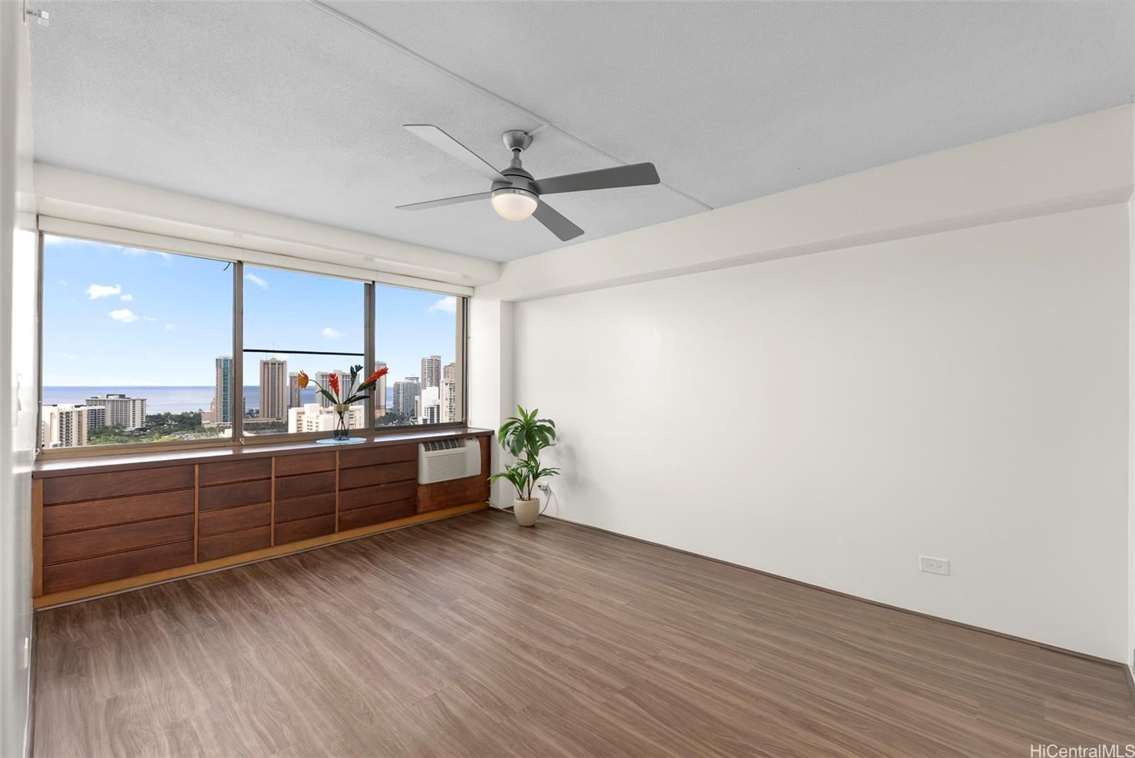 Marco Polo Apts condo # 2709, Honolulu, Hawaii - photo 21 of 23