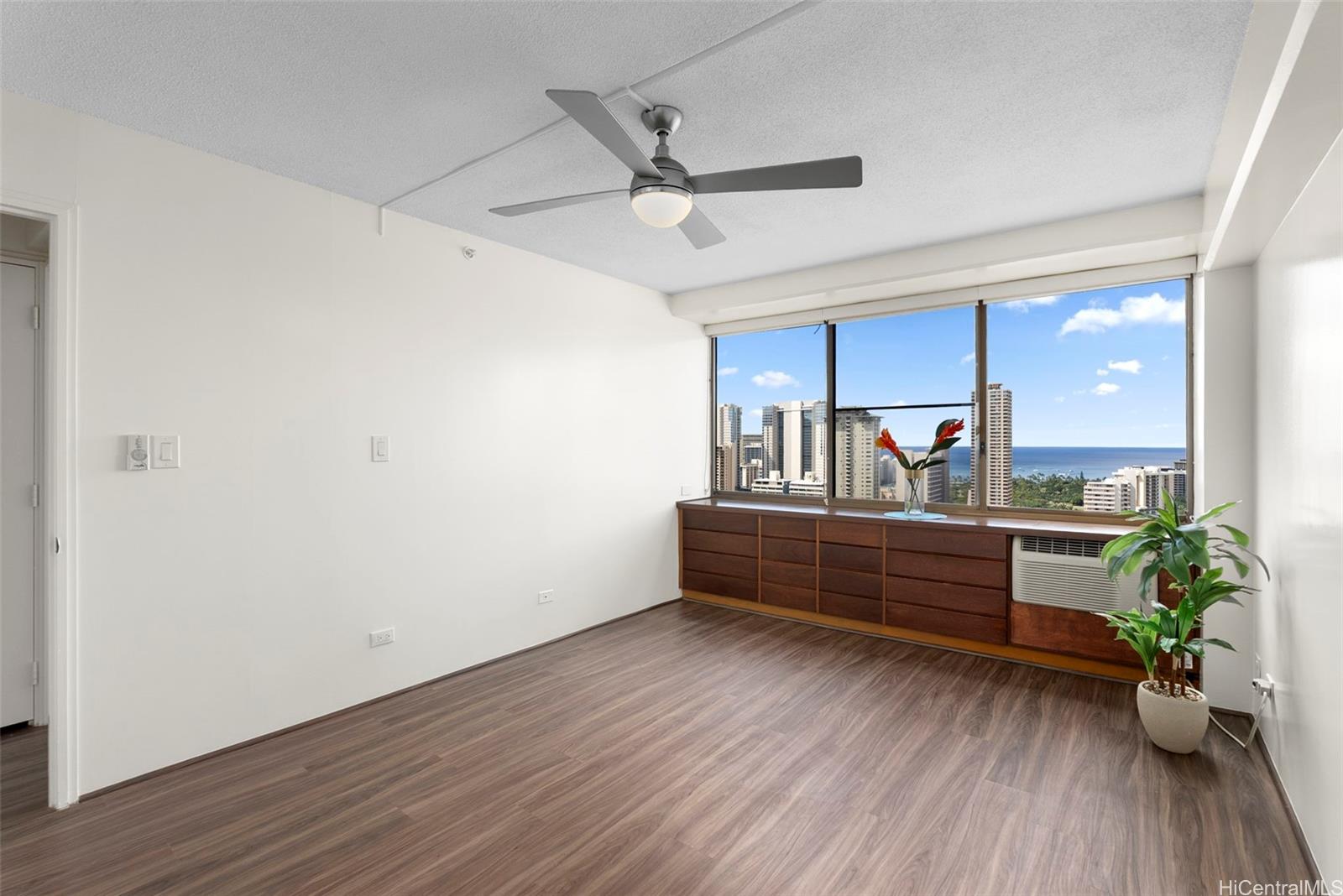 Marco Polo Apts condo # 2709, Honolulu, Hawaii - photo 22 of 23