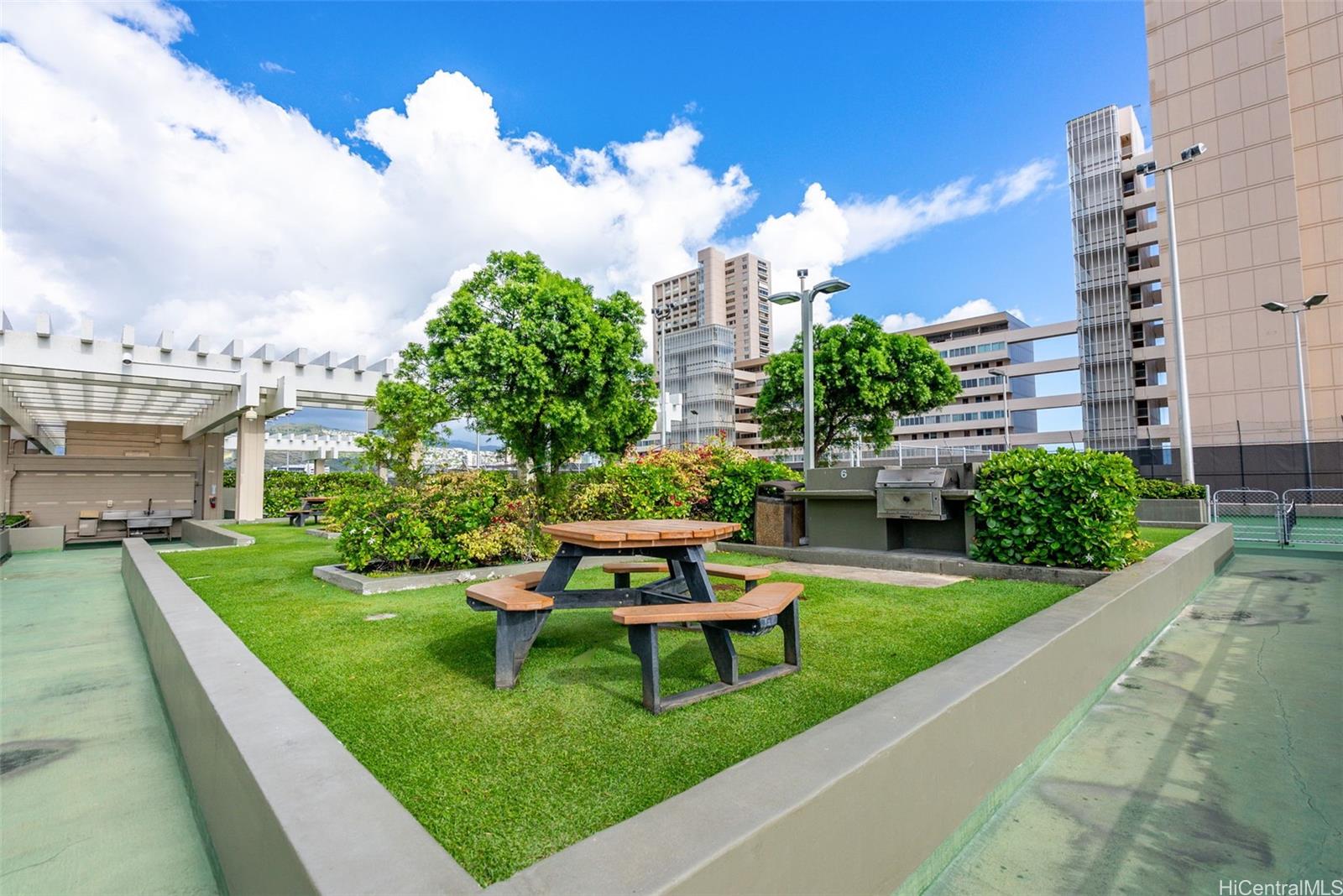 Marco Polo Apts condo # 2709, Honolulu, Hawaii - photo 5 of 23
