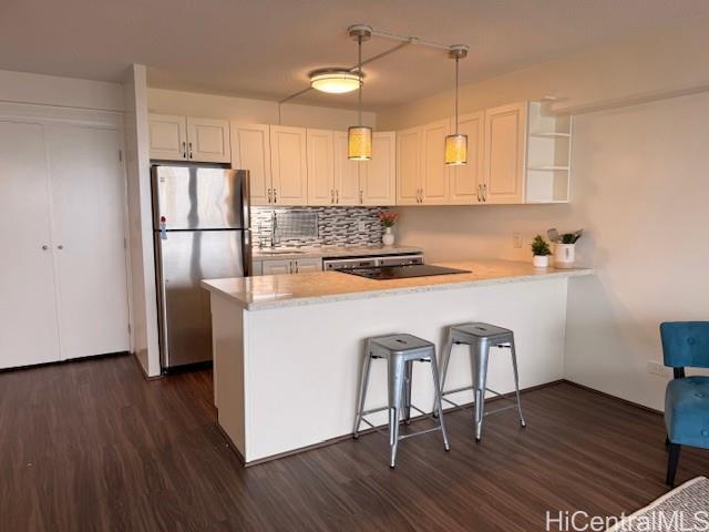 Marco Polo Apts condo # 2709, Honolulu, Hawaii - photo 7 of 14