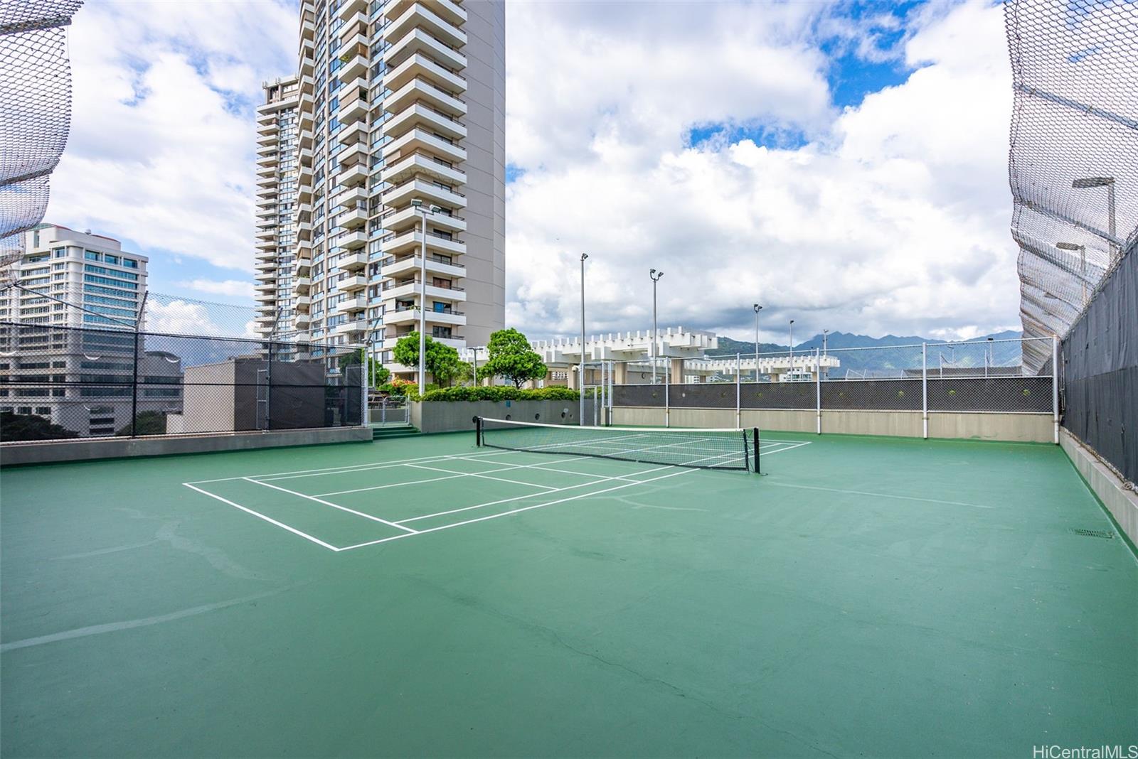 Marco Polo Apts condo # 2905, Honolulu, Hawaii - photo 17 of 20