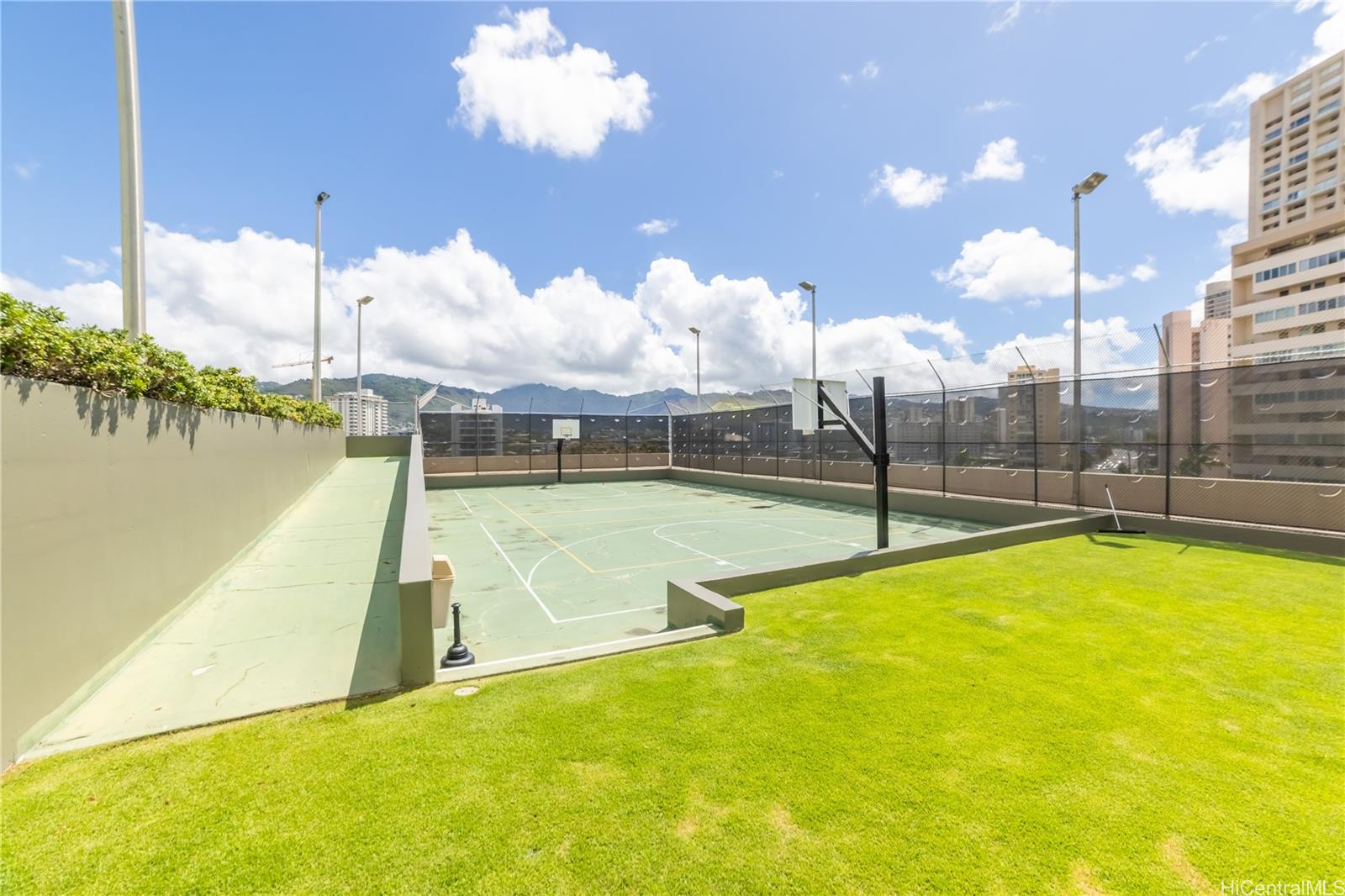 Marco Polo Apts condo # 311, Honolulu, Hawaii - photo 21 of 25