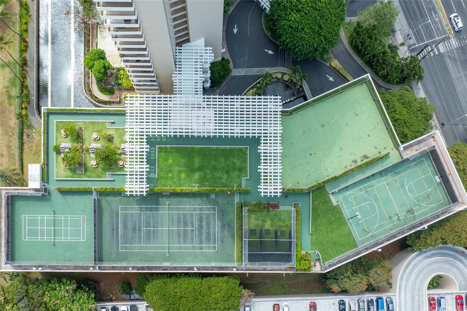 Marco Polo Apts condo # 3202, Honolulu, Hawaii - photo 17 of 24