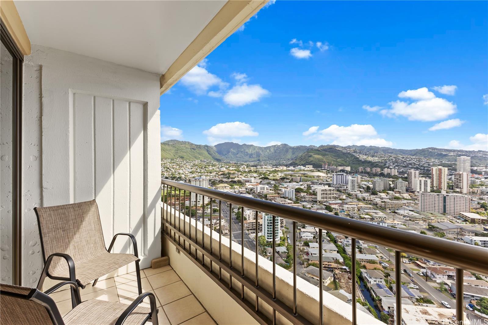 Marco Polo Apts condo # 3205, Honolulu, Hawaii - photo 7 of 25