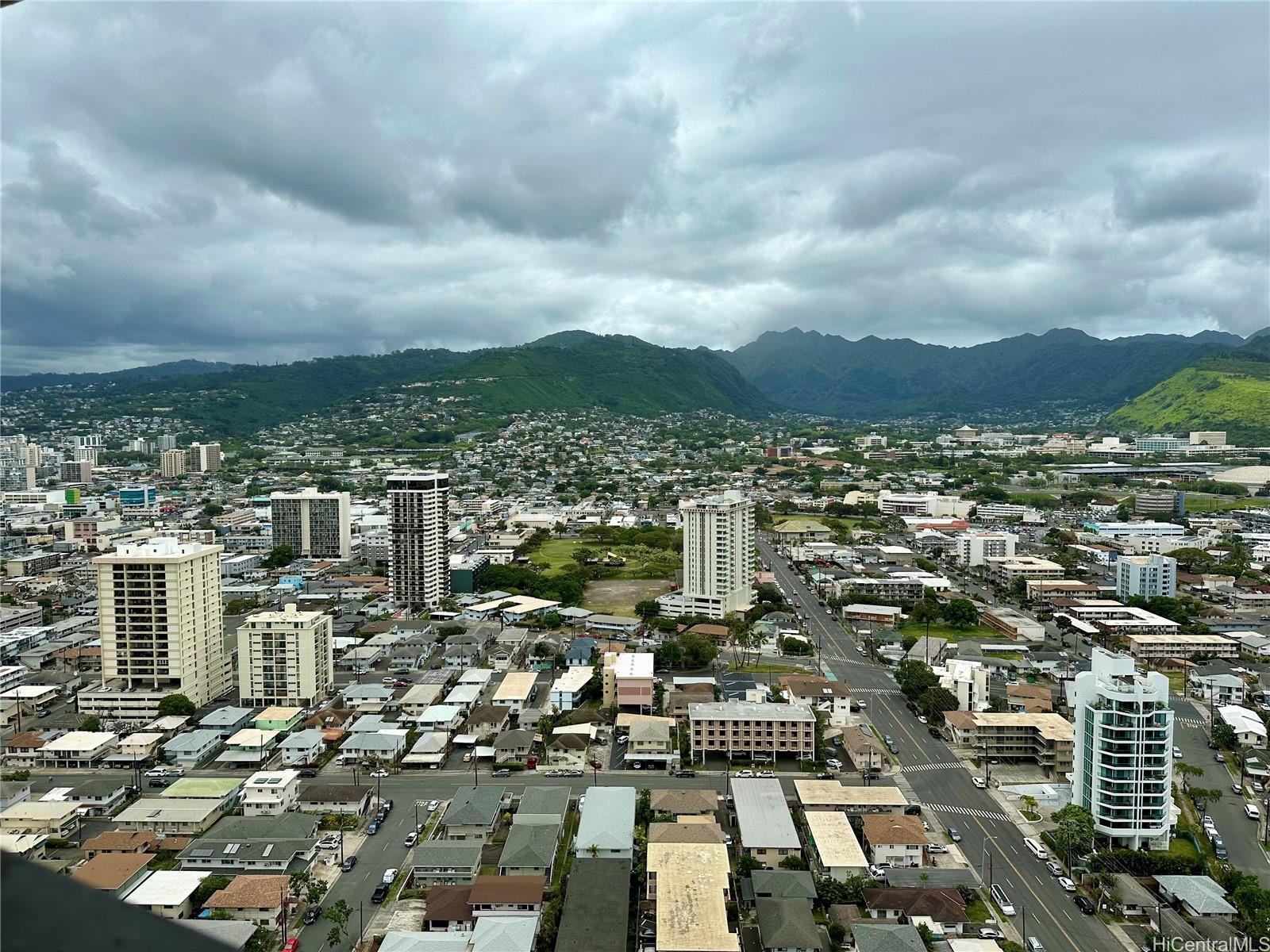 2333 Kapiolani Blvd Honolulu - Rental - photo 11 of 23