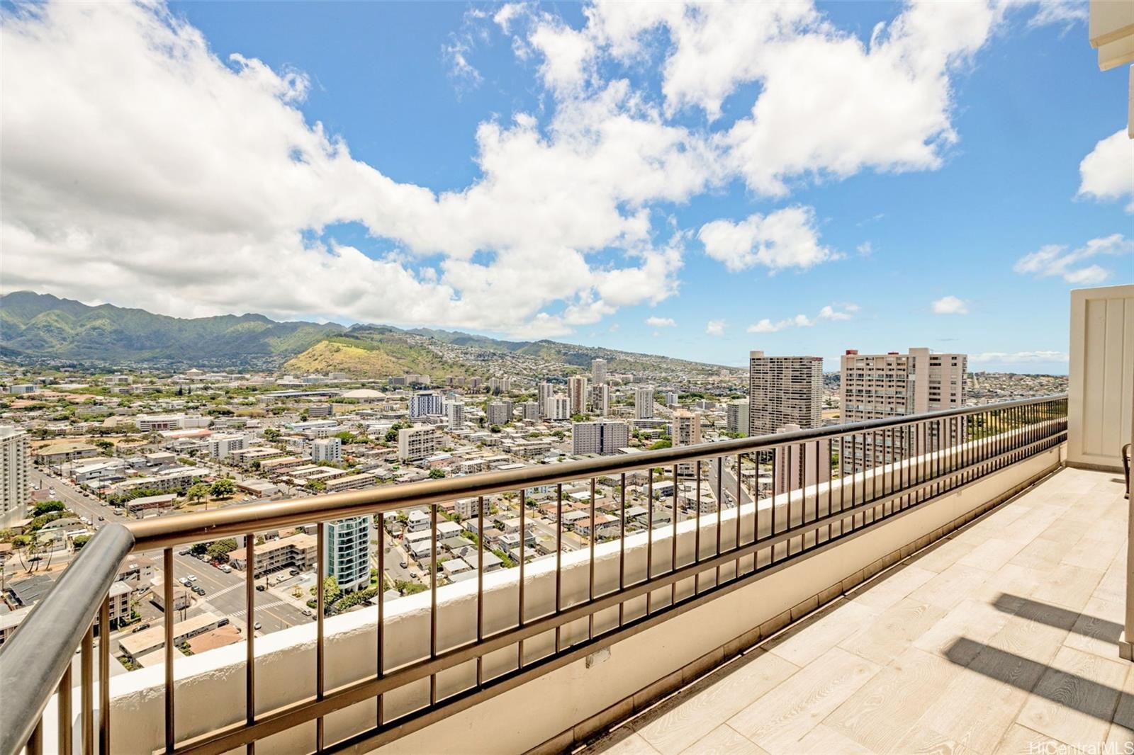 Marco Polo Apts condo # 3501, Honolulu, Hawaii - photo 15 of 25