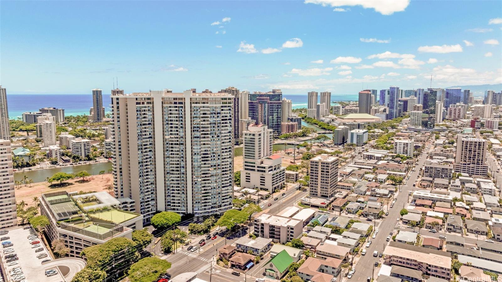 Marco Polo Apts condo # 3501, Honolulu, Hawaii - photo 18 of 25