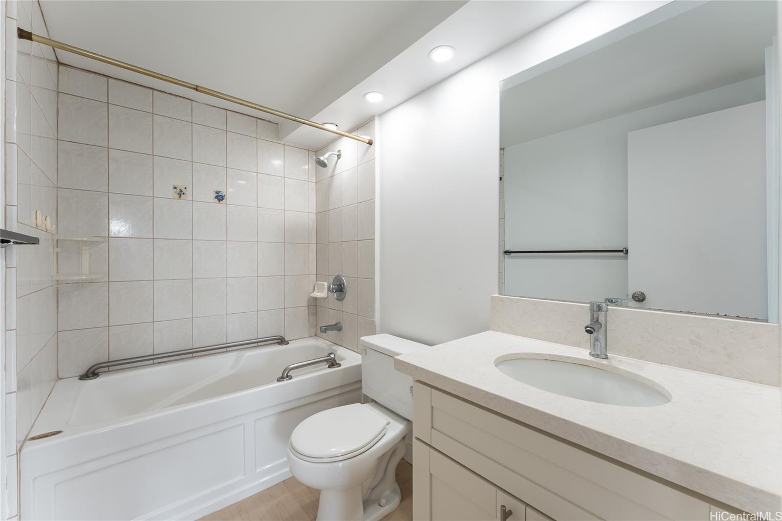 Marco Polo Apts condo # 517, Honolulu, Hawaii - photo 14 of 25