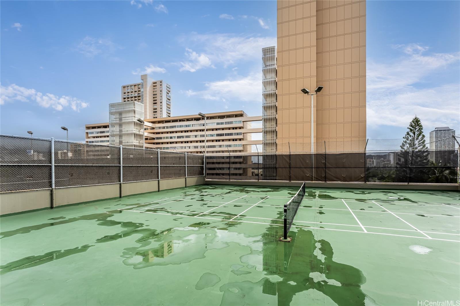 Marco Polo Apts condo # 517, Honolulu, Hawaii - photo 21 of 25