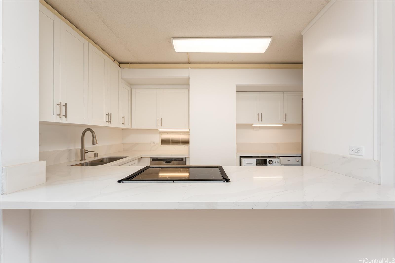 Marco Polo Apts condo # 517, Honolulu, Hawaii - photo 5 of 25