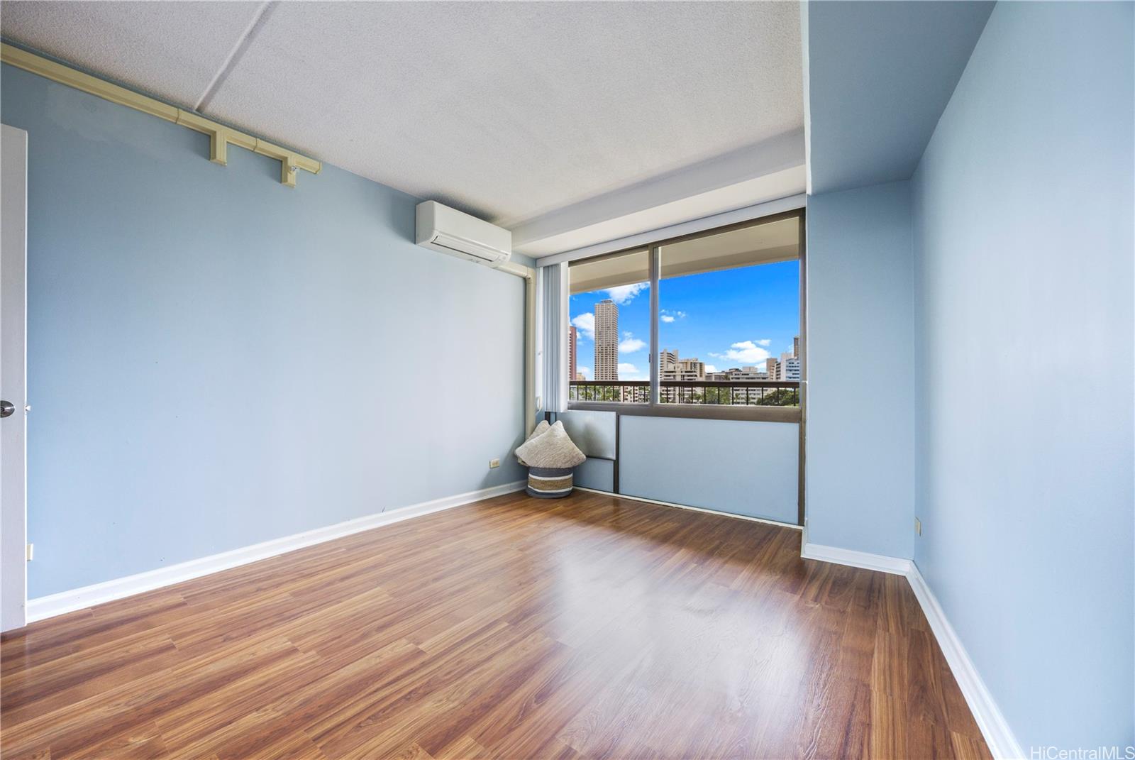 Marco Polo Apts condo # 614, Honolulu, Hawaii - photo 16 of 25