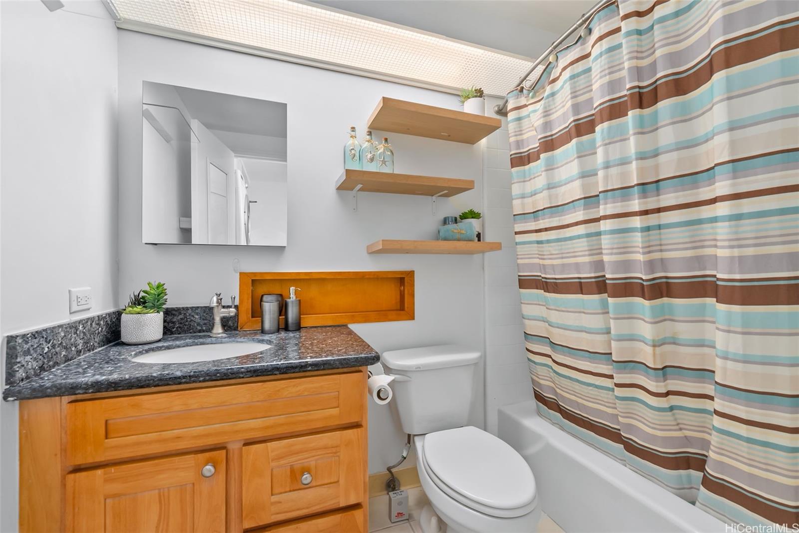 Marco Polo Apts condo # 906, Honolulu, Hawaii - photo 12 of 25