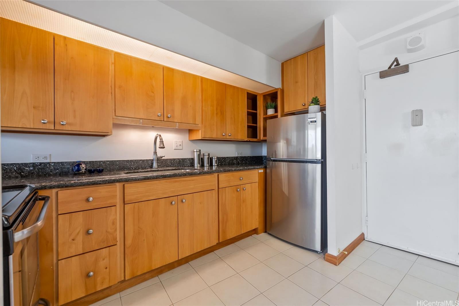 Marco Polo Apts condo # 906, Honolulu, Hawaii - photo 9 of 25