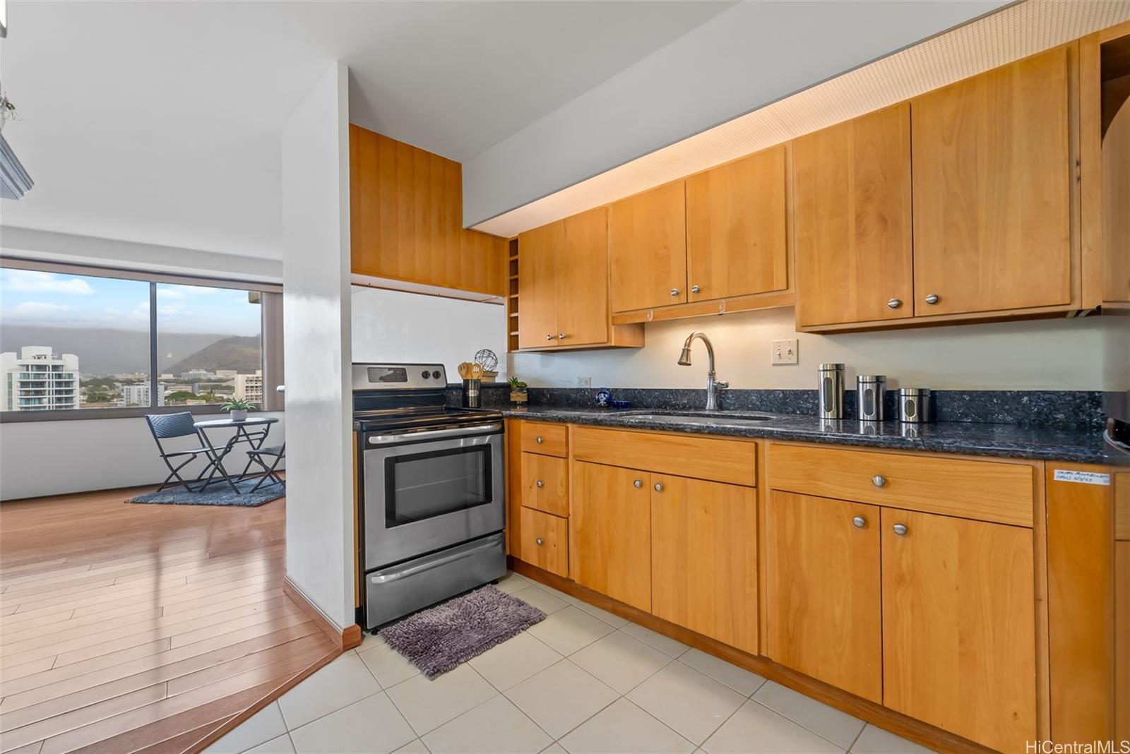 Marco Polo Apts condo # 906, Honolulu, Hawaii - photo 10 of 25