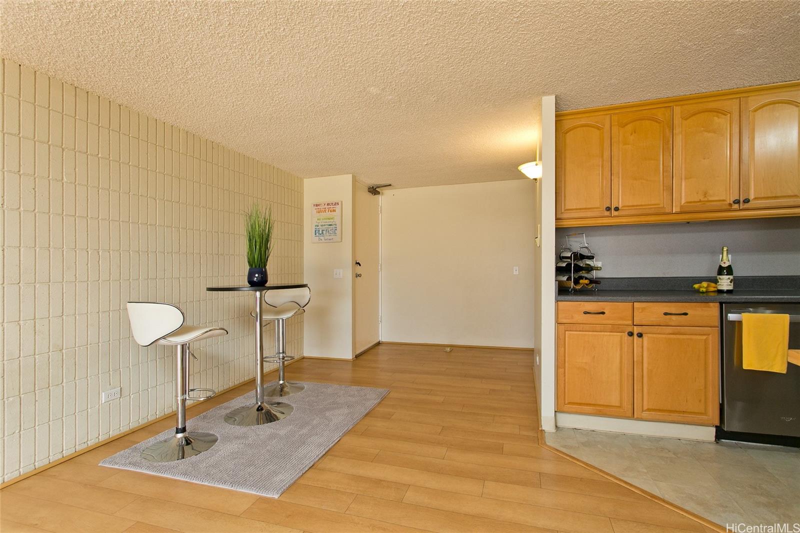 Sixteen Regents condo # 401, Honolulu, Hawaii - photo 4 of 21