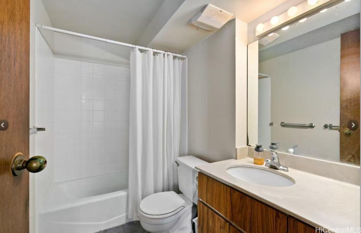 Sixteen Regents condo # 403, Honolulu, Hawaii - photo 10 of 12