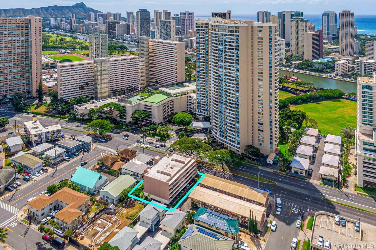 Sixteen Regents condo # 404, Honolulu, Hawaii - photo 21 of 22