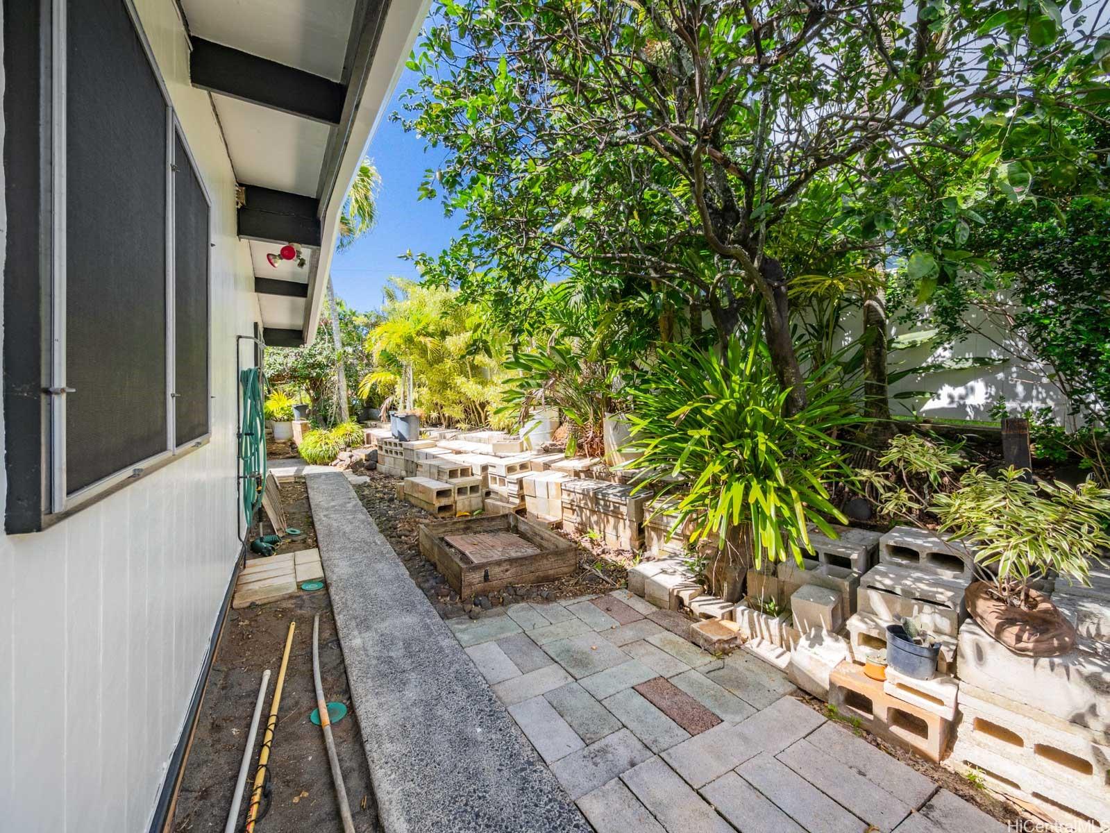 2335  Amokemoke Street Pacific Palisades, PearlCity home - photo 23 of 25