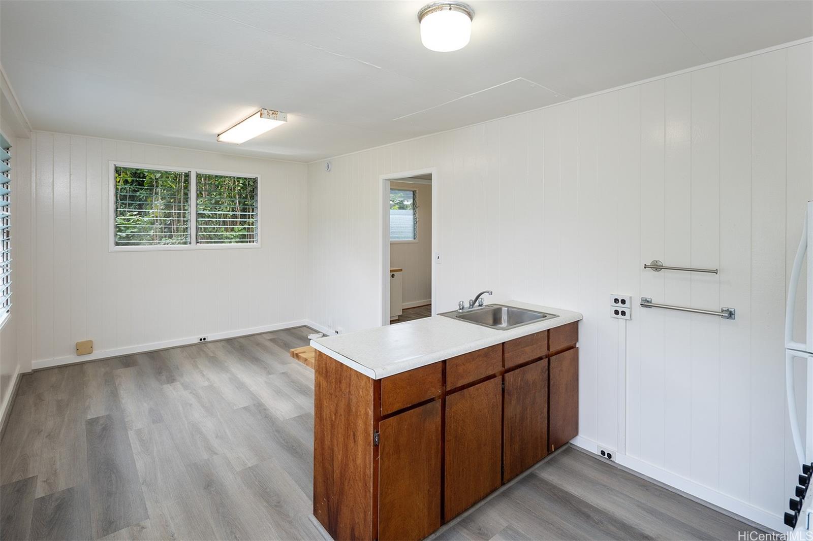 2341-B Palolo Ave Honolulu - Rental - photo 5 of 10