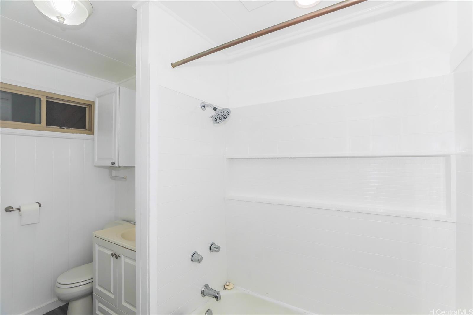 2343 Kuahea Street Honolulu - Rental - photo 8 of 15