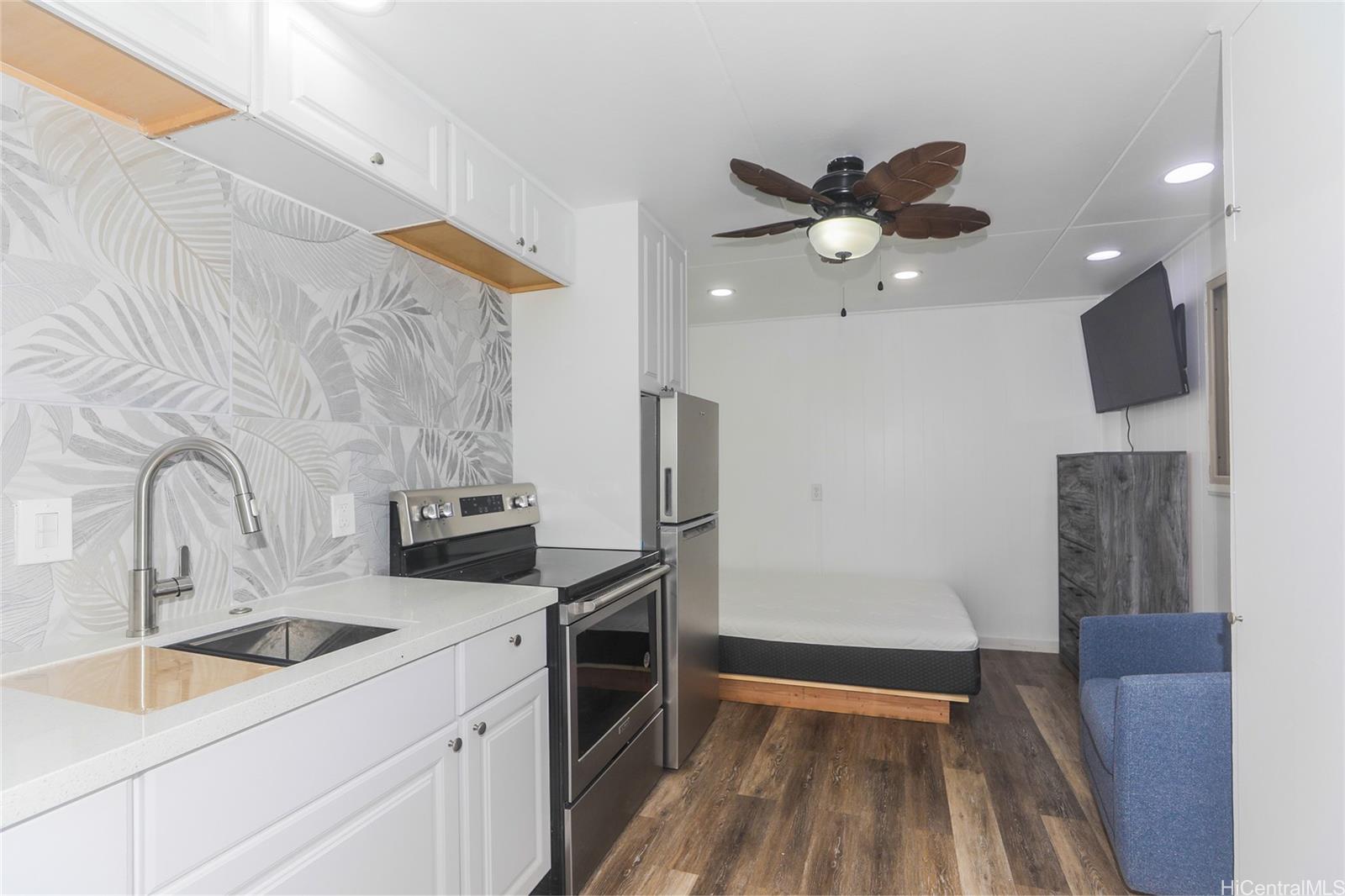 2343 Kuahea St Honolulu - Rental - photo 4 of 11