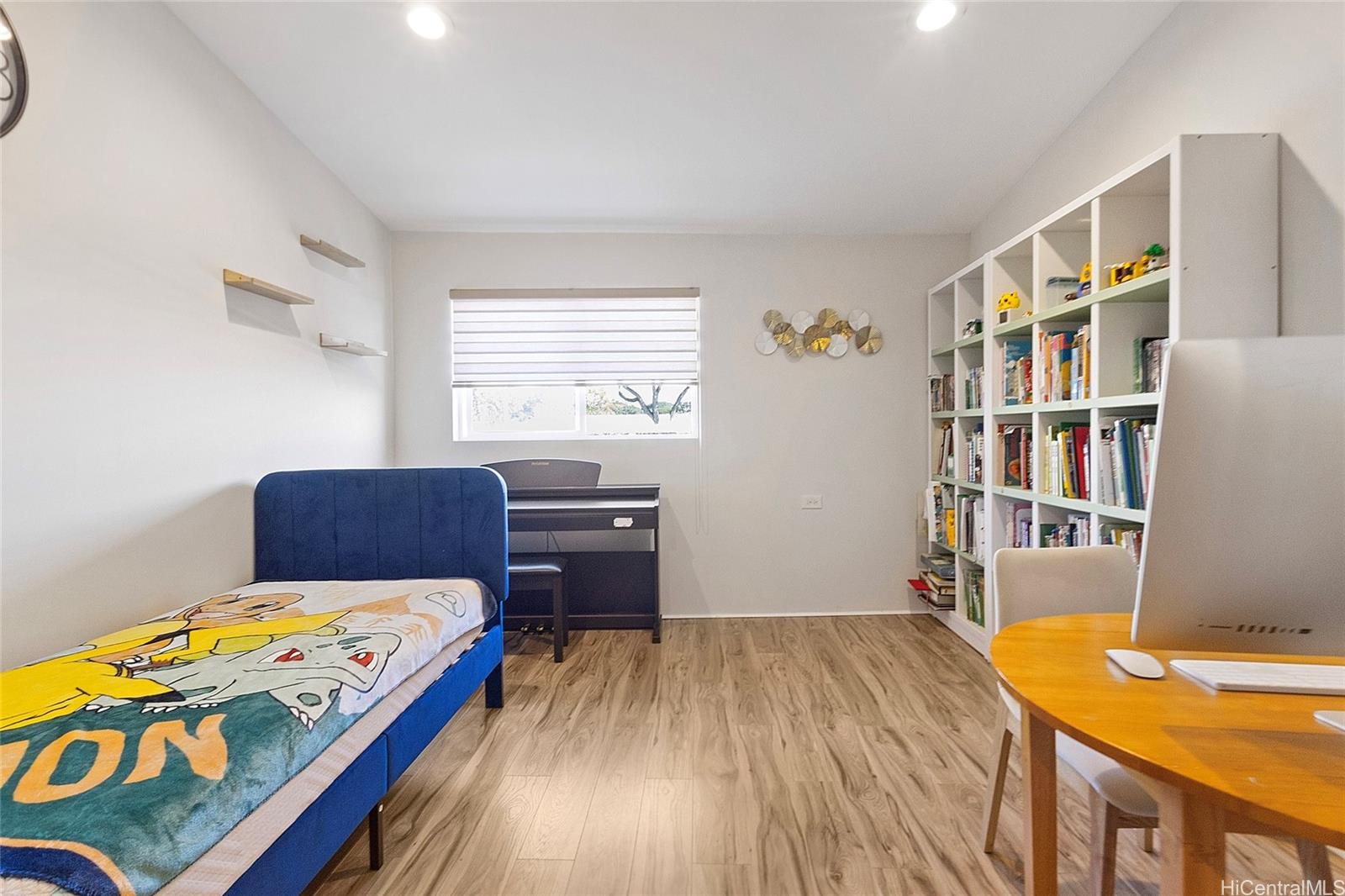 2344  Ahamoa Street Pacific Palisades, PearlCity home - photo 11 of 18