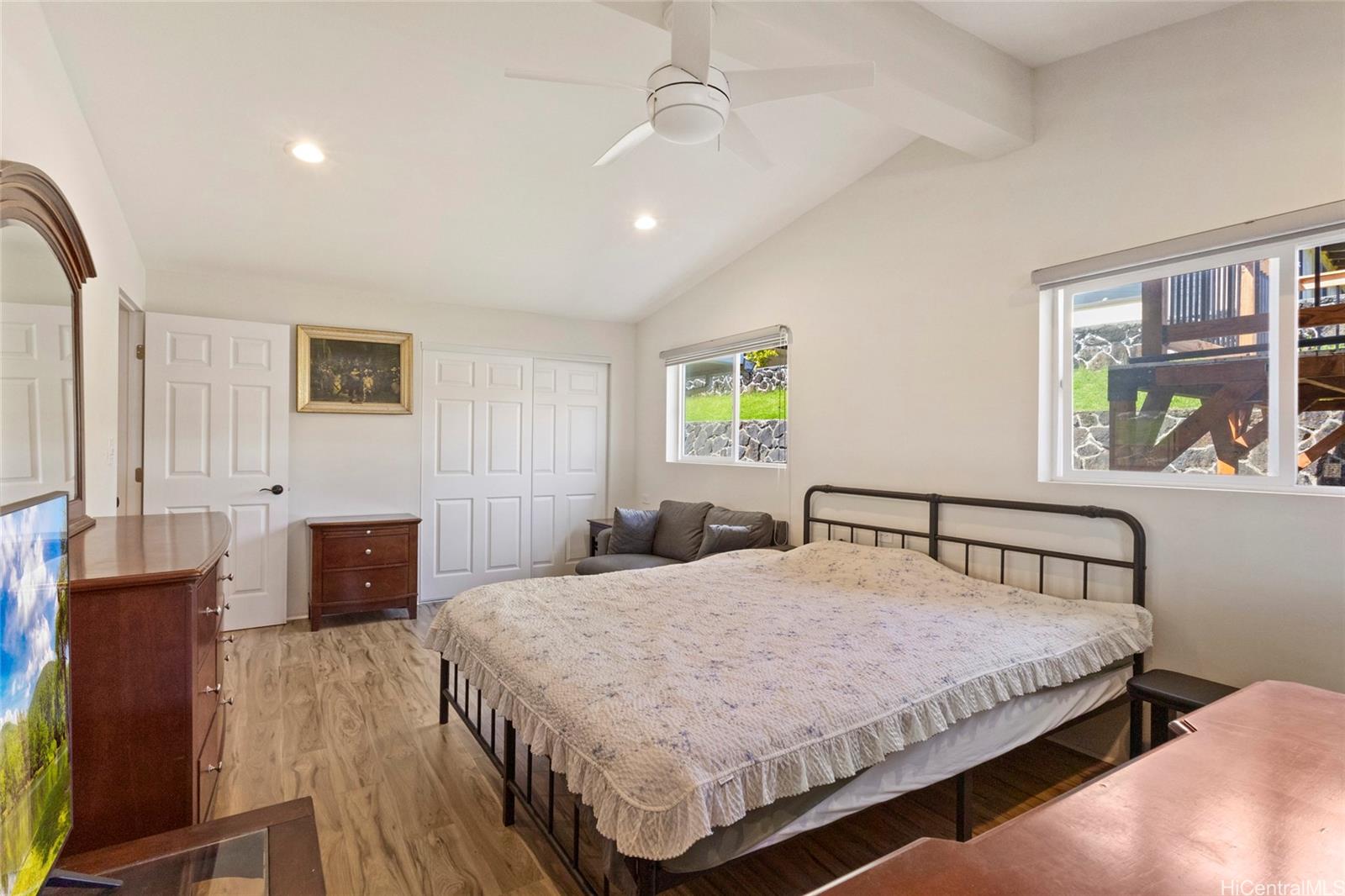 2344  Ahamoa Street Pacific Palisades, PearlCity home - photo 8 of 18