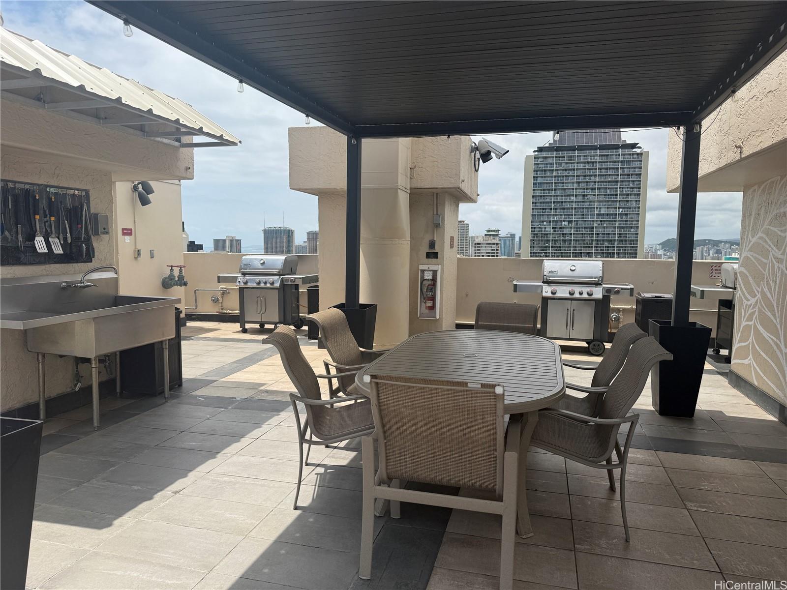 2345 Ala Wai Blvd Honolulu - Rental - photo 9 of 10